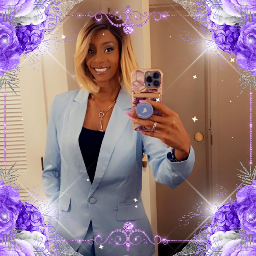 Meet your Posher, Stefanie